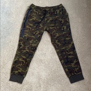 Nike Camo men’s Joggers